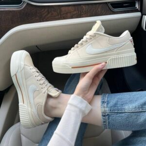 Nike Court Legacy Lift Bej